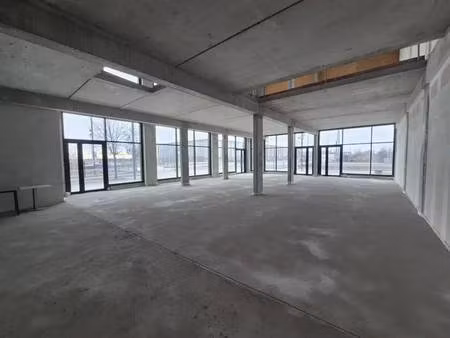 vente commerce tremblay-en-france 93290 101m² à 663m²