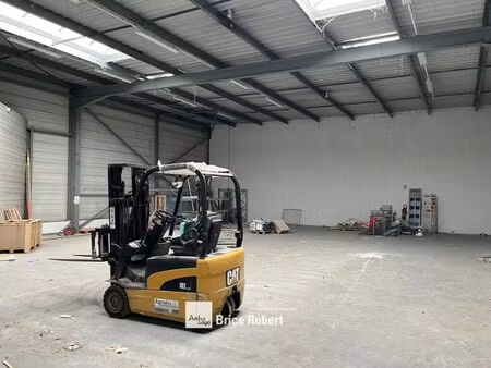 vente entrepôt 52 m² à 680 m²