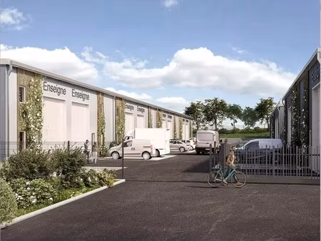 vente local d'activités 142 m²