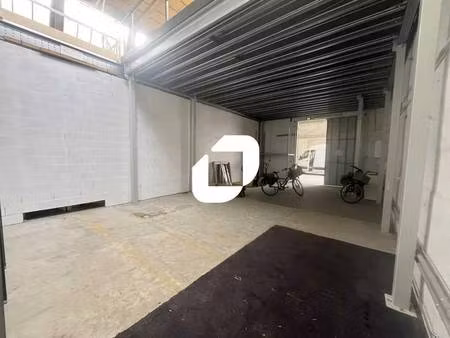 vente local d'activités 193 m²