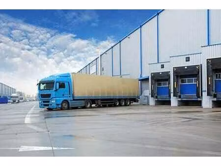 vente local d'activités 200 m²