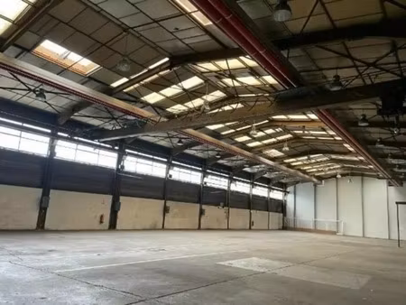 vente local d'activités 3 178 m²