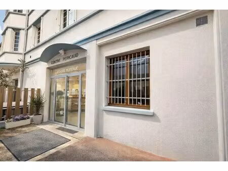 vente local d'activités 551 m²