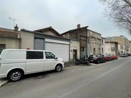 vente local d'activités 769 m²