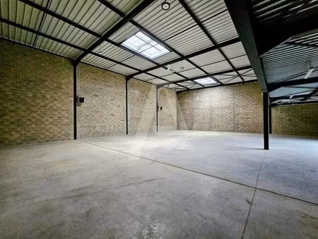vente local d'activités 528 m²