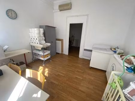 vente local d'activités 128 m²