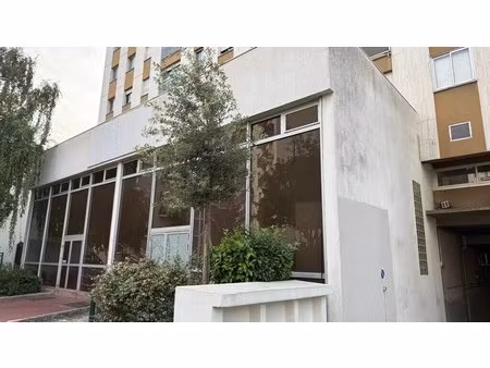 vente local d'activités 776 m²