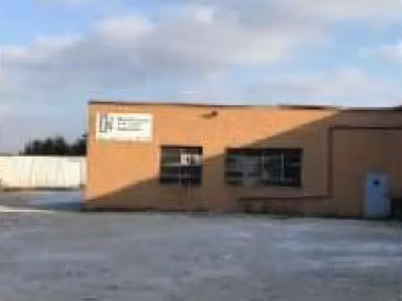 vente local d'activités 850 m²