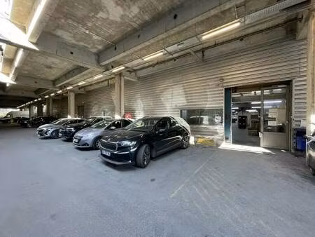vente local d'activités 500 m²