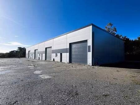 vente local d'activités 200 m²