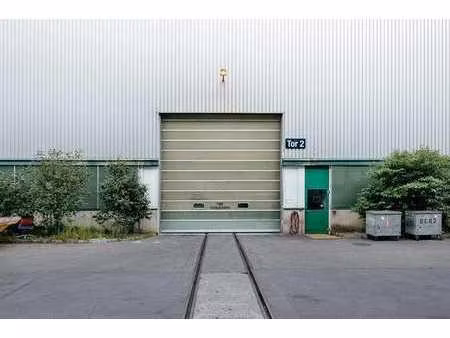 vente local d'activités 390 m²