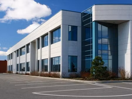 vente local d'activités 900 m²