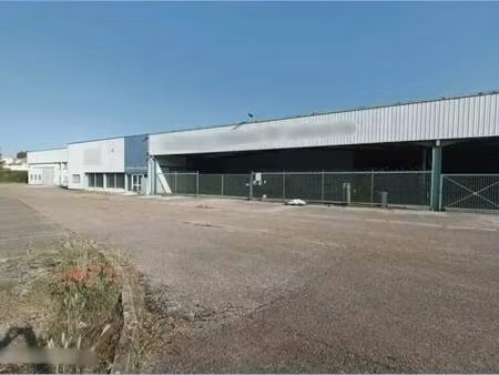 vente local d'activités 3 500 m²