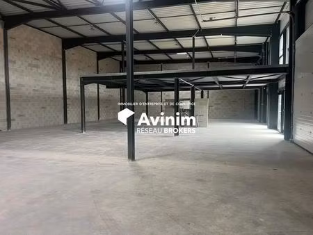 vente local d'activités 218 m²