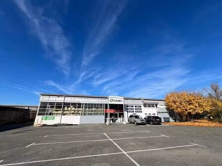 vente local d'activités 1 270 m²