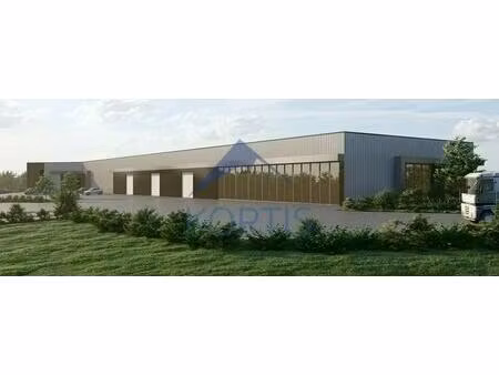 vente local d'activités 700 m² à 2 700 m²