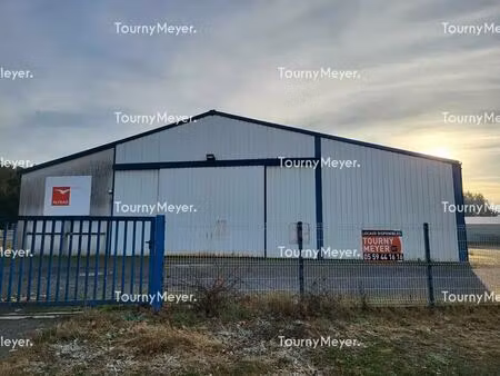 vente local d'activités 742 m²