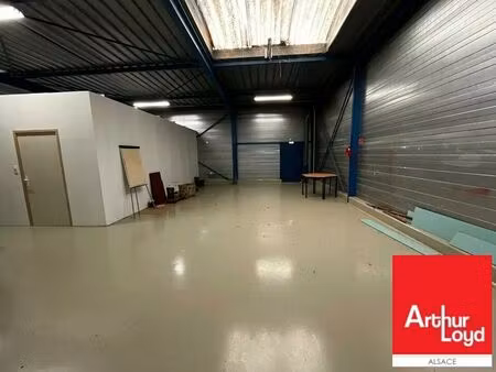 vente local d'activités 552 m²