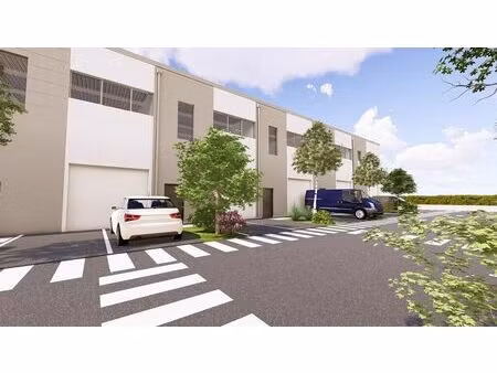 vente local d'activités 108 m² à 748 m²