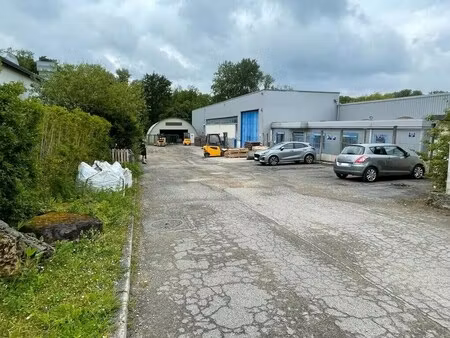 vente local d'activités 1 850 m²