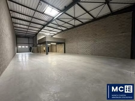 vente local d'activités 389 m² à 781 m²