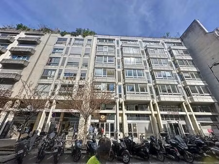 vente local d’activités paris 10eme 75010 2725m²