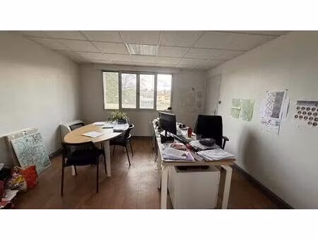 vente bureaux 110 m² à 527 m²