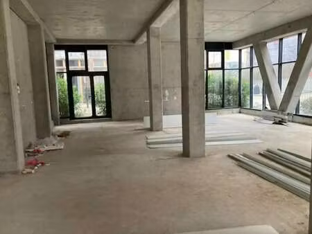 vente local d'activités 271 m²
