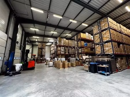 vente entrepôt 2 141 m²