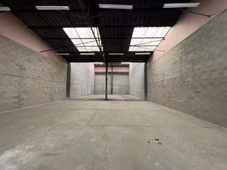 vente local d’activités beauvais 60000 423m²