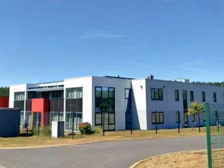vente local d'activités 3 800 m²