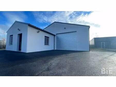 vente local d'activités 325 m²