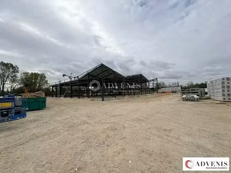 vente local d’activités carbon blanc 33560 89m²