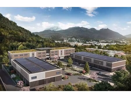 vente local d'activités 144 m²