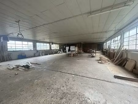 vente local d'activités 941 m²