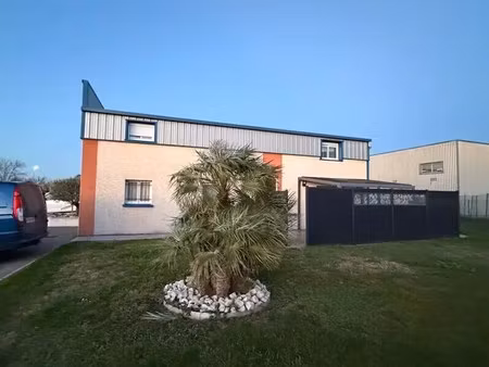 vente local d'activités 317 m²