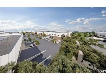 vente local d'activités 1 643 m² à 5 321 m²