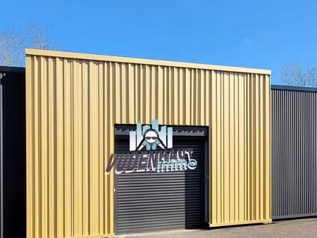 vente local d'activités 165 m²