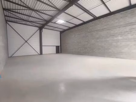 vente local d’activités les abrets 38490 187m²