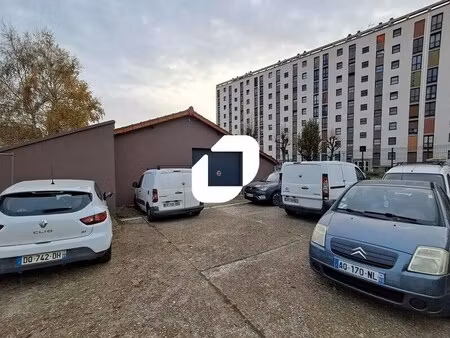 vente local d'activités 190 m²