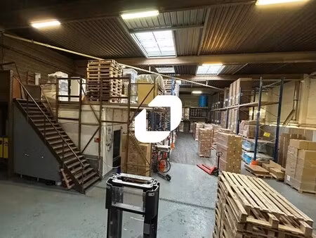 vente local d'activités 669 m²