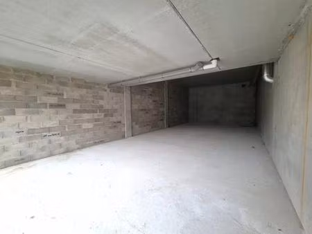 vente local d'activités 87 m² à 162 m²