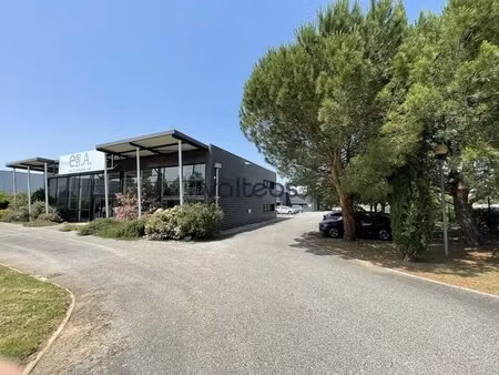 vente entrepôt 2 055 m²