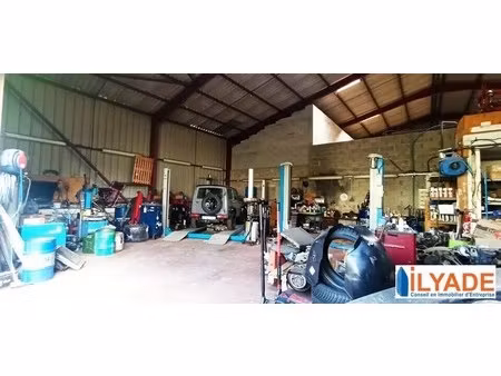 vente local d'activités 200 m²