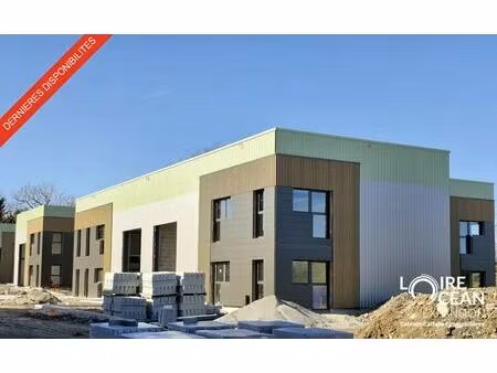 vente local d'activités 192 m² à 279 m²