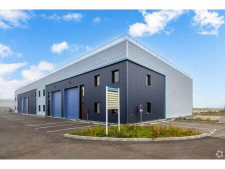 vente local d'activités 284 m² à 291 m²