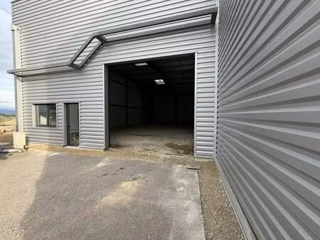 vente local d'activités 203 m²