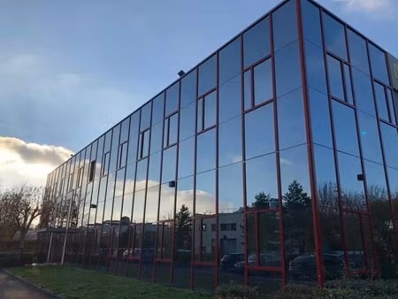 vente local d'activités 175 m² à 518 m²