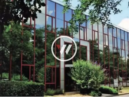 vente local d'activités 3 018 m²