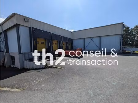 vente entrepôt 2 272 m²